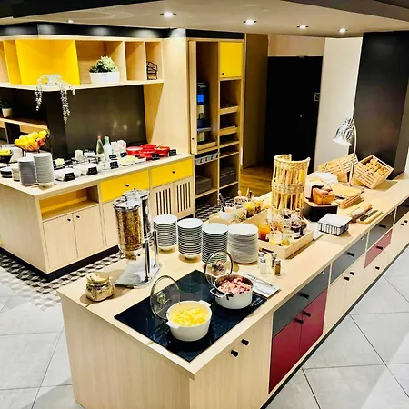 Отель Ibis Budget Ferrand Centre Montferrand