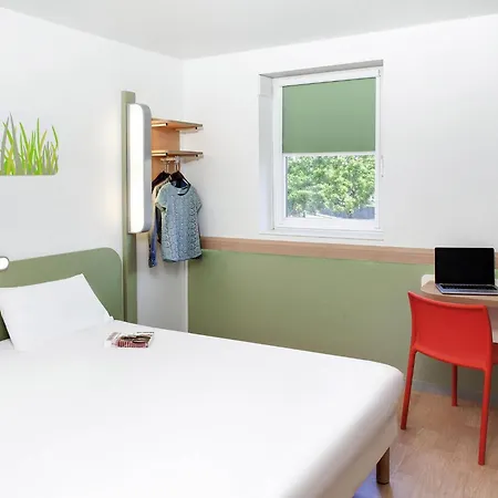 Отель Ibis Budget Ferrand Centre Montferrand Клермон-Ферран