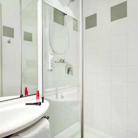 Отель Ibis Budget Ferrand Centre Montferrand Клермон-Ферран