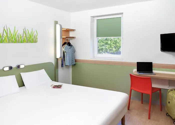 Отель Ibis Budget Ferrand Centre Montferrand Клермон-Ферран